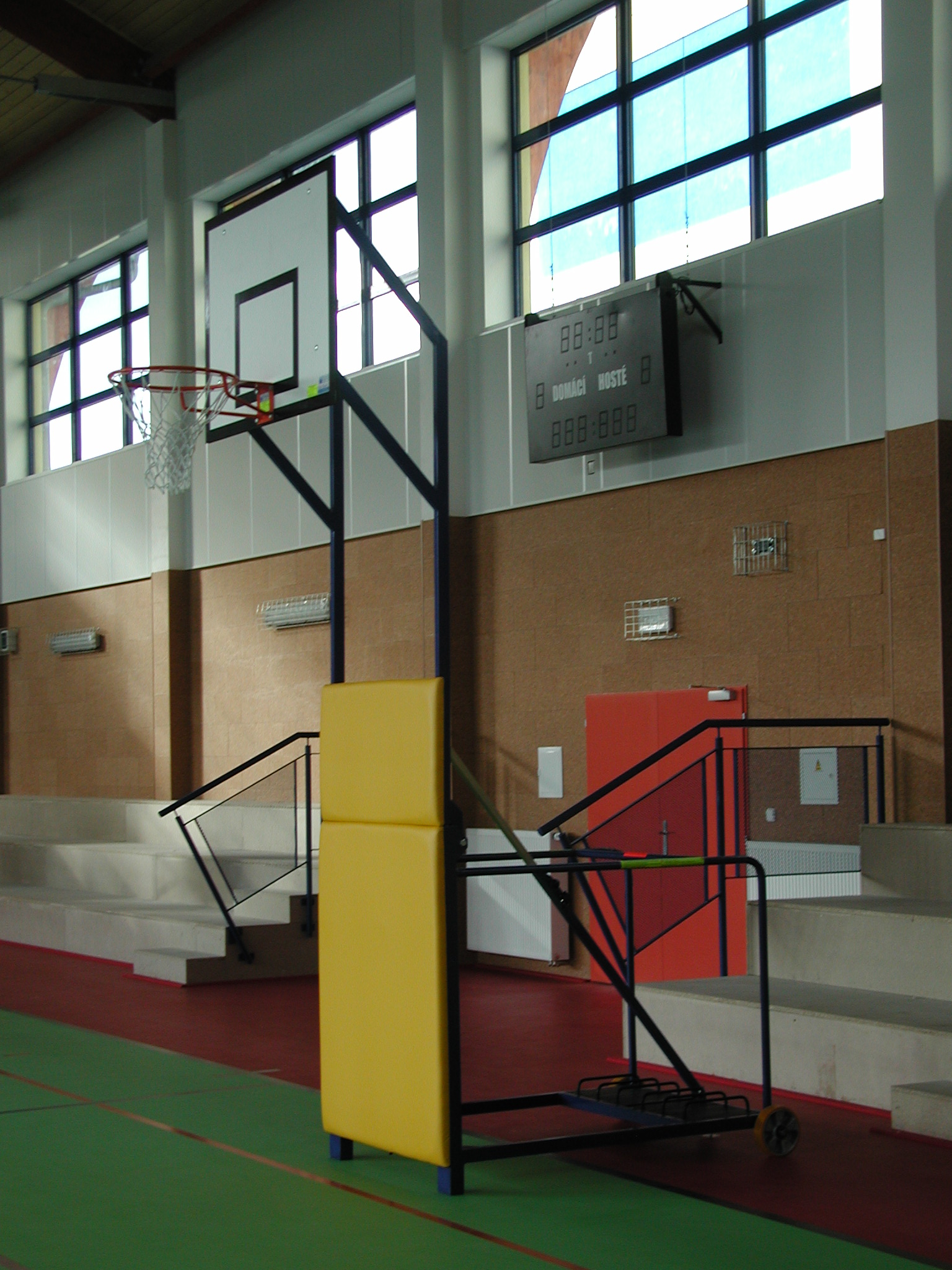 Bask. konštrukcia DOR-SPORT, mobilná, sklopná, dos. 1200x900mm+reg. výš. koša  